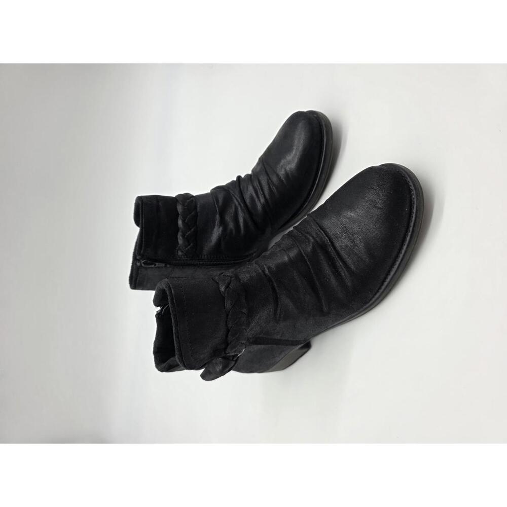 BearTraps - EUC - Womens Size 8.5 - Black Women's Ankle Boots